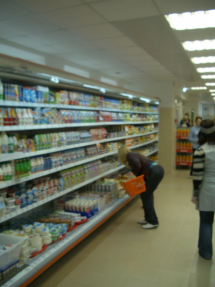 Магазин у дома "Немига-Фаворит" в Минске