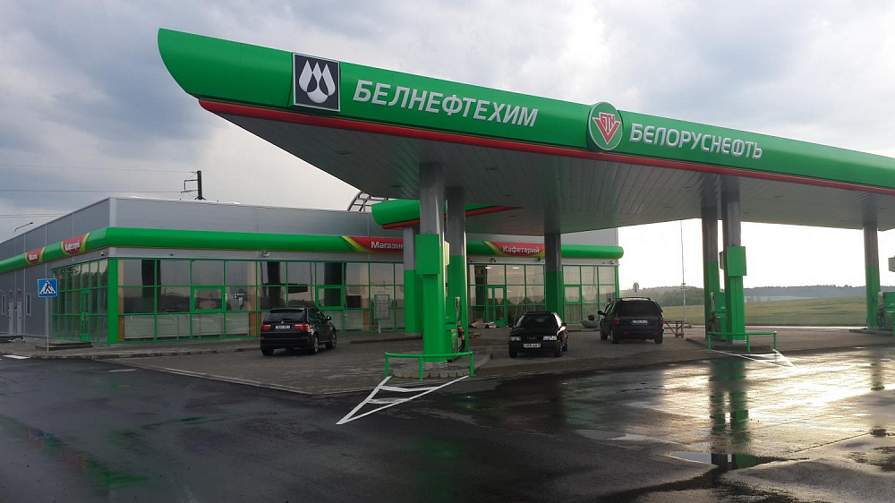 Магазин на автозаправке "Белнефтехим" в Минске